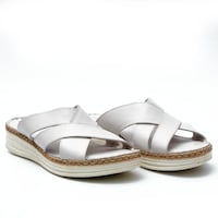 Picture of Leather Slip-On Thick Strap Slipper, White - Carton of 12