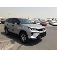 Picture of Toyota Fortuner, 2.8L, Silver - 2016