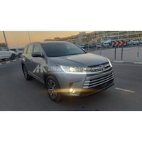 Picture of Toyota Kluger, 3.5L, Silver - 2017