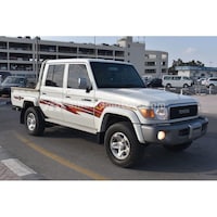 Picture of Toyota Land Cruiser Double Cabin, 4.0L, White - 2015