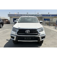 Picture of Toyota Hilux 4x4, 2.7L, White - 2021