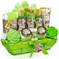 Picture of Lovery Magnolia & Jasmine Home Spa Gift, 13Pcs