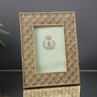 Pan Finned Photo Frame, 4 x 6in, Gold