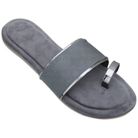 Ravis Women's Solid Flat Sandals, AAE0944905