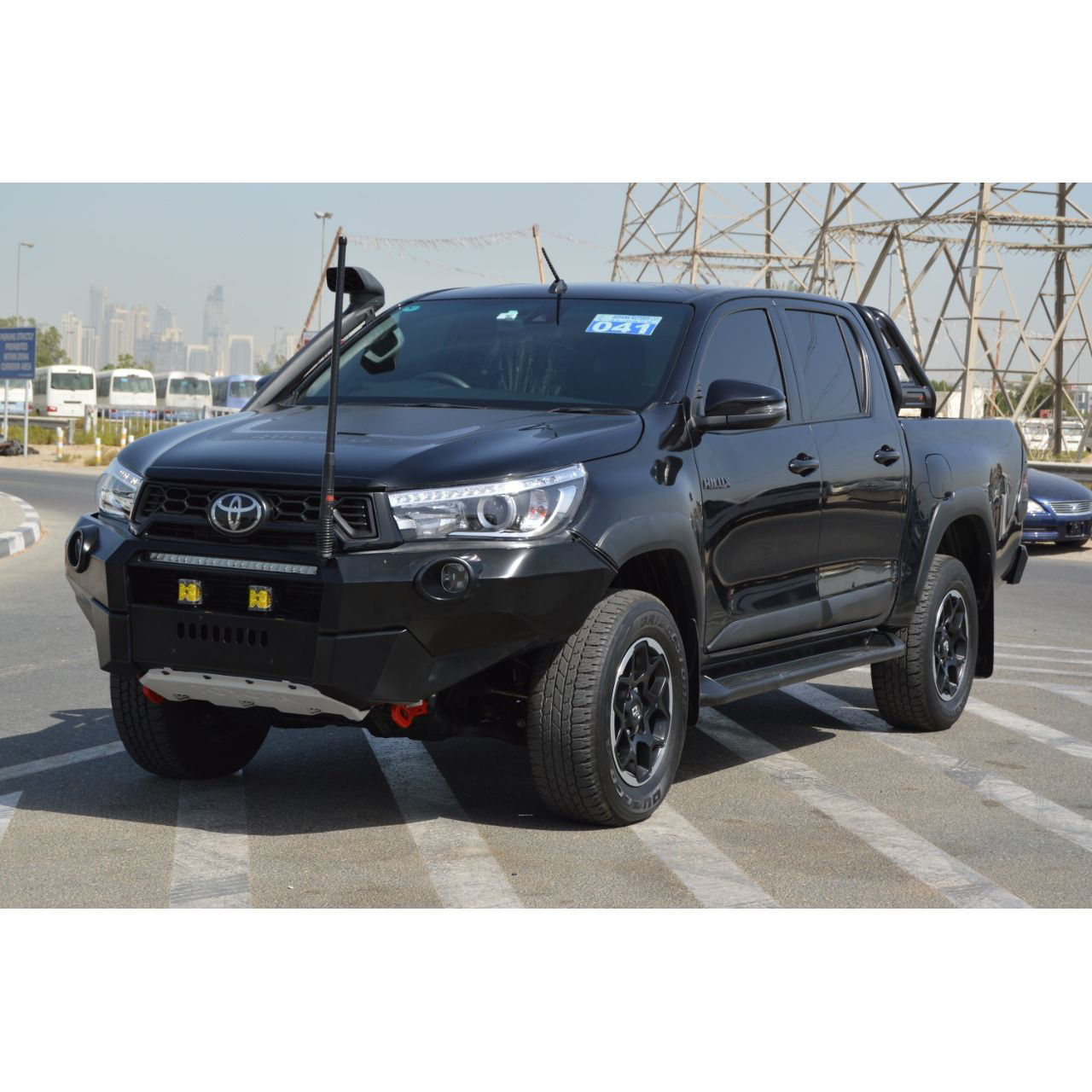 Picture of Toyota Hilux 4WD, 2.8L, Black - 2020